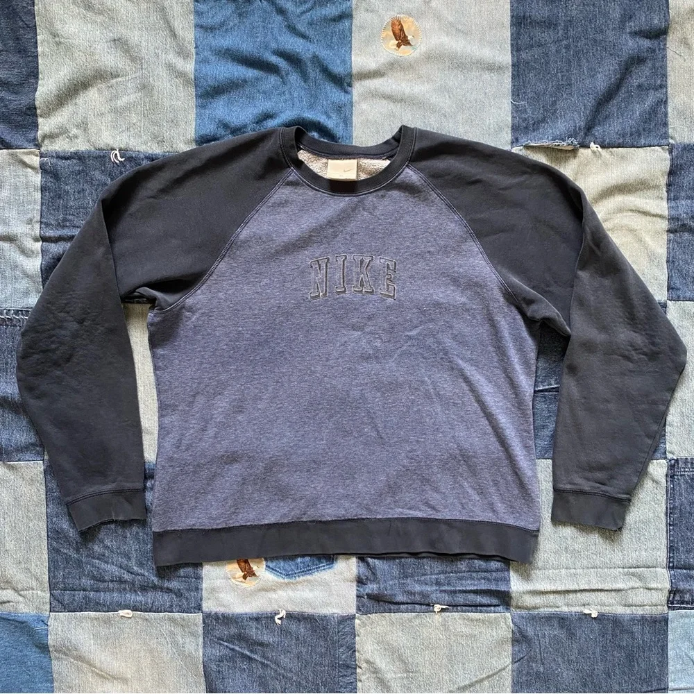 2000s sporty vtg nike spell out sweatshirt size XL